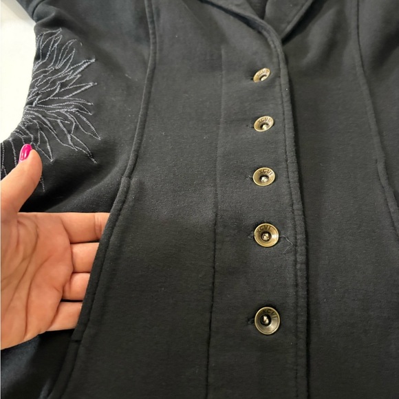 Stylish XCVI Black Women's Long Line Blazer with Embroidery  Detail at Waist. - Picture 7 of 16